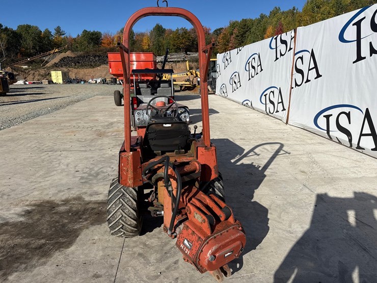 ditch-witch-350sx-image-4