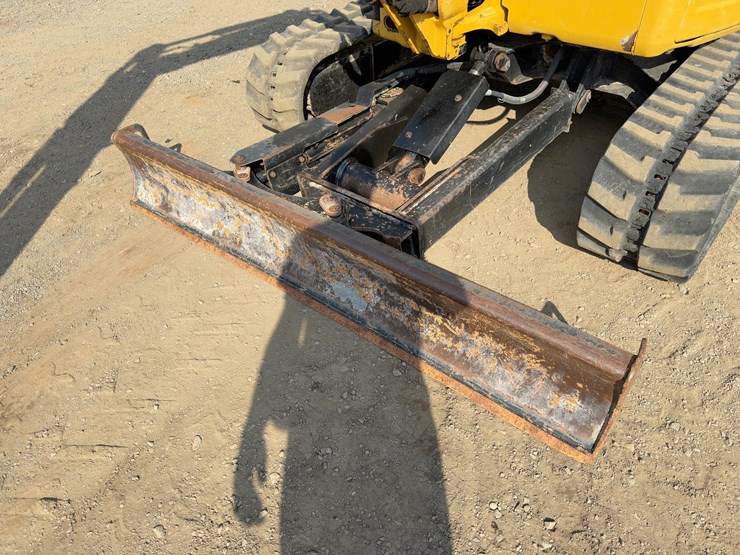 2016-caterpillar-304e2-cr-image-16