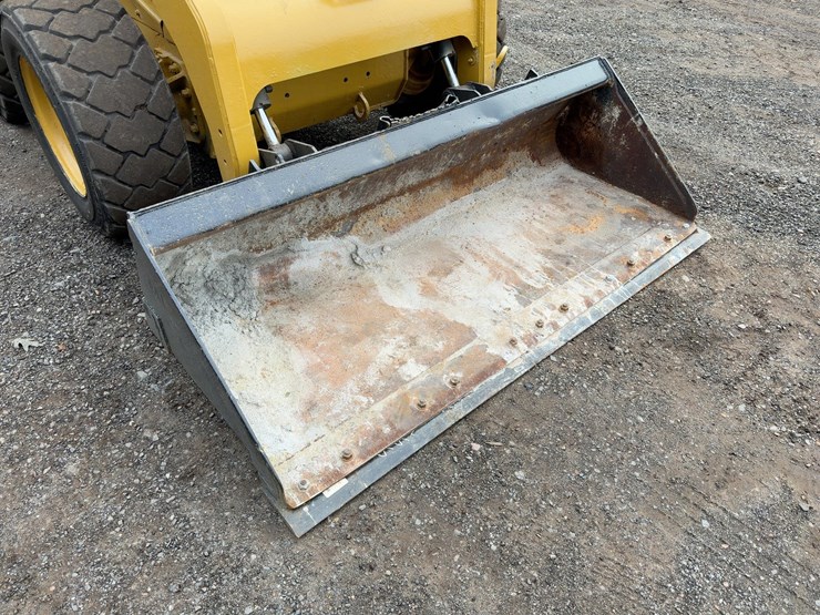 2013-caterpillar-262c2-image-8
