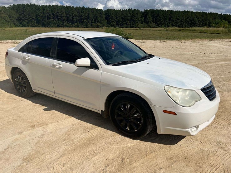 2007-chrysler-sebring-4-door-sedan-(154,138-miles)-image-4