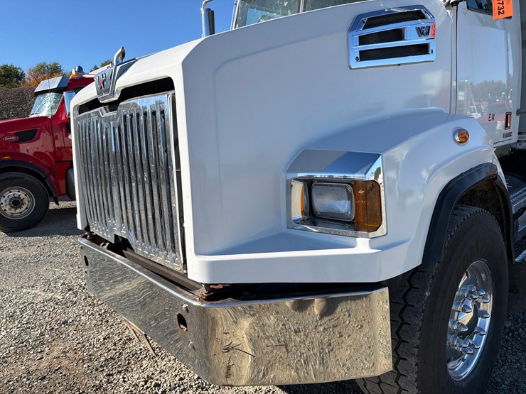 2018-western-star-4700-image-9