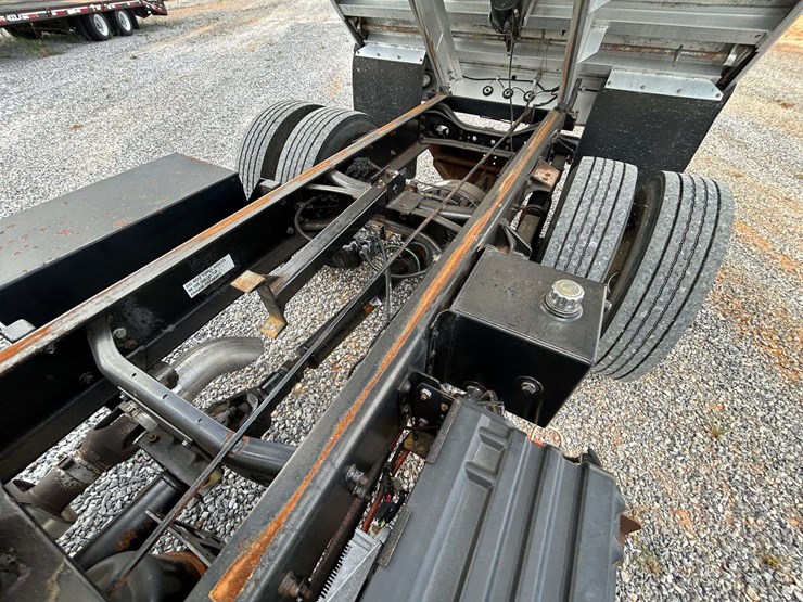 2009-international-durastar-4400-image-20