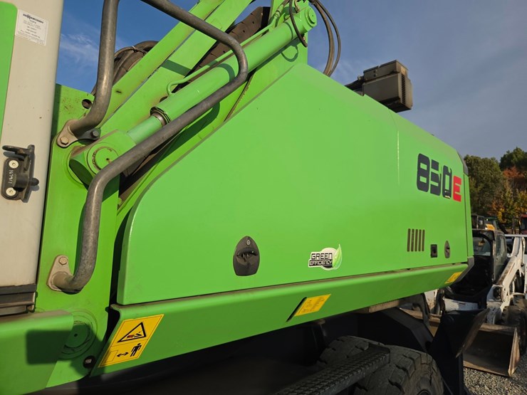 2015-sennebogen-830e-image-47