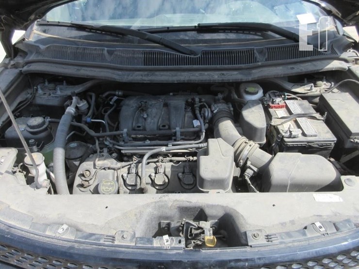 2015-ford-explorer-image-5