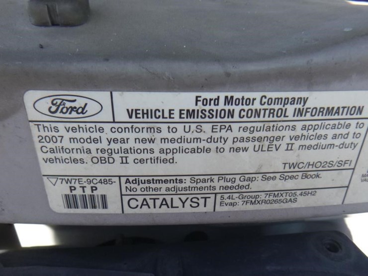 2007-ford-econoline-350-image-11