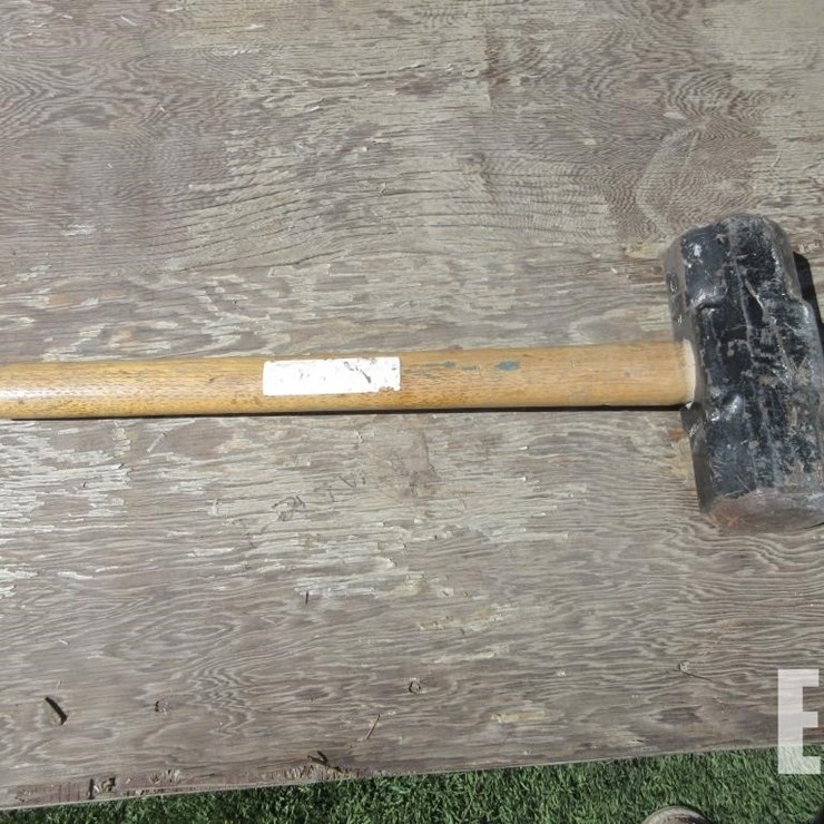 16LB SHORT HANDLE SLEDGE HAMMER