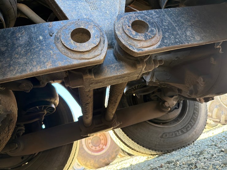 2016-kenworth-t880-image-52