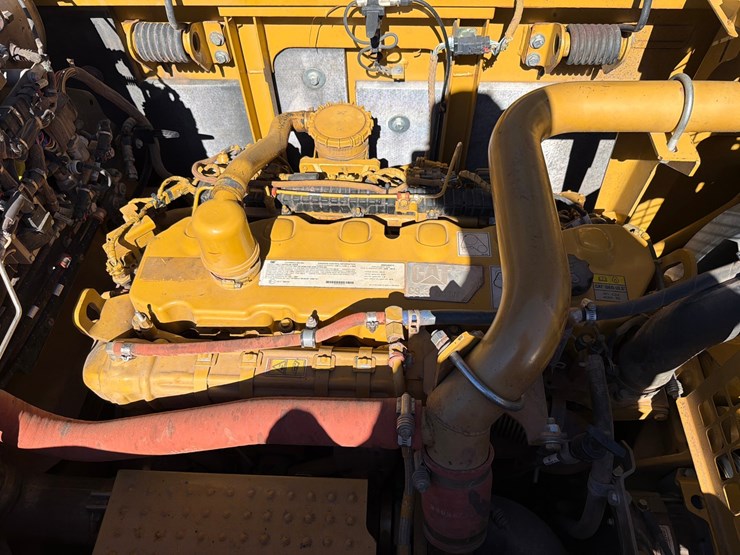 2013-caterpillar-c9-image-56