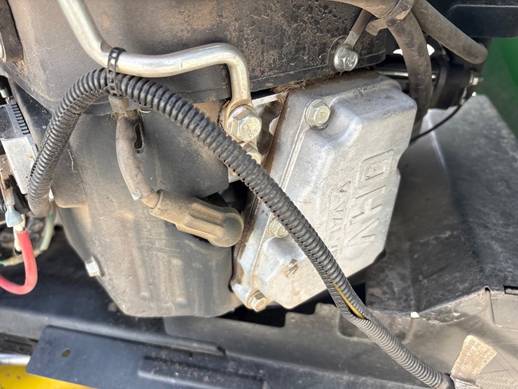 john-deere-x300-image-22