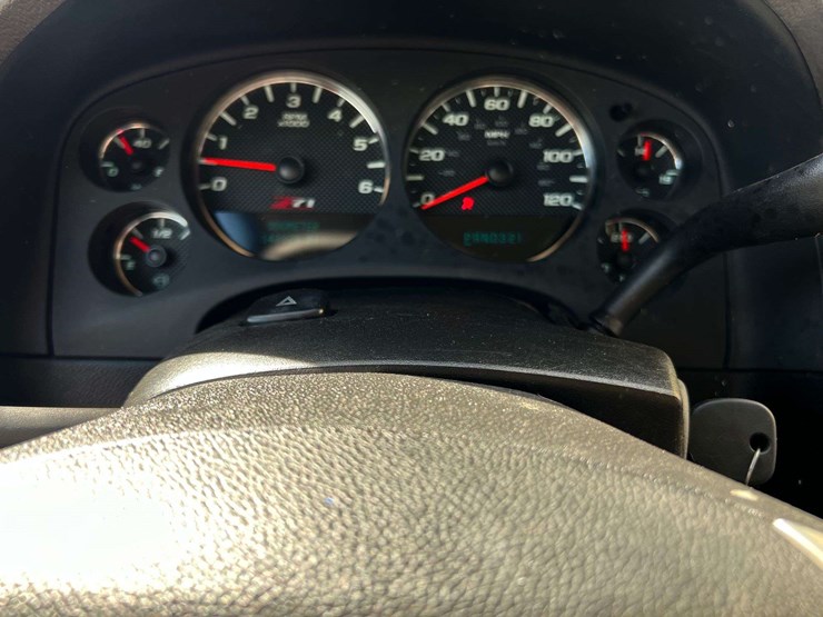 2008-chevrolet-avalanche-1500-image-15