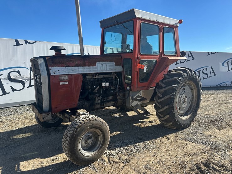 massey-ferguson-1135-image-1