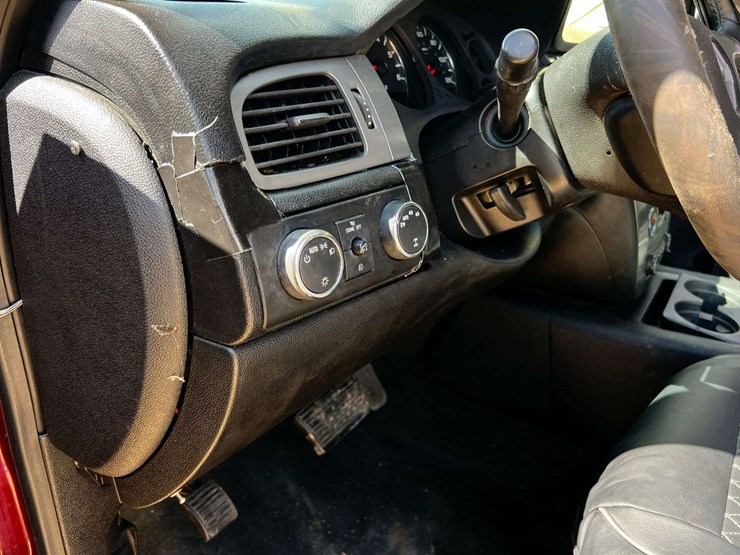 2008-chevrolet-avalanche-1500-image-12