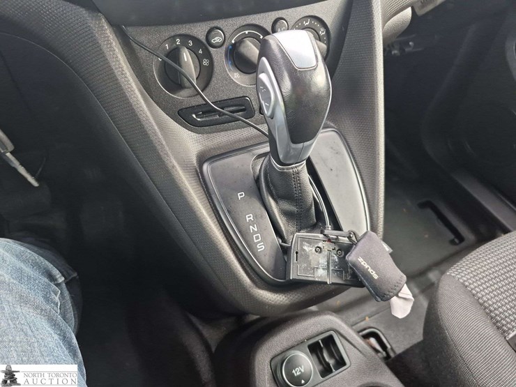 2014-ford-transit-connect-image-15