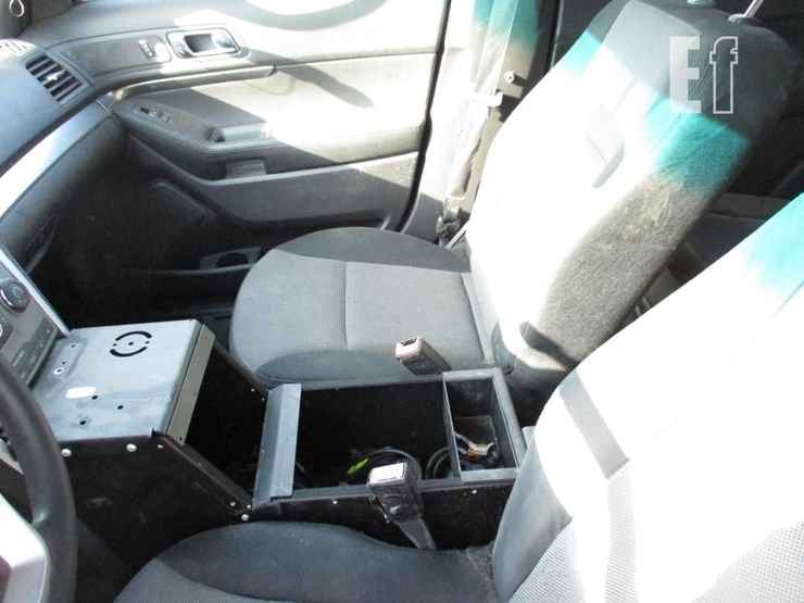 2014-ford-explorer-image-10
