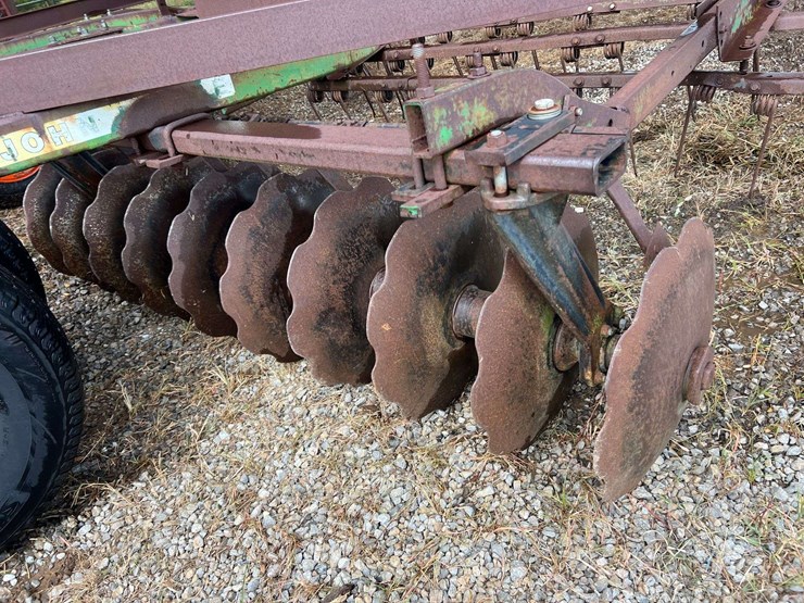 john-deere-210-image-14