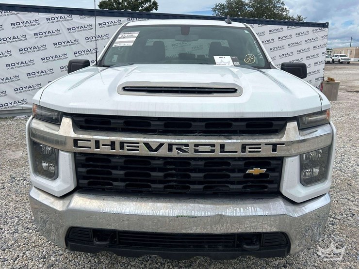2022-chevrolet-silverado-2500-image-26