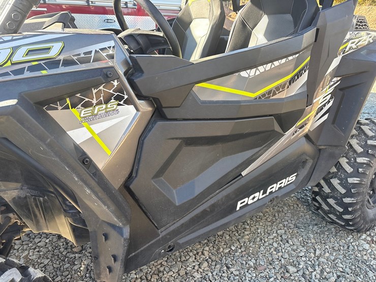 2017-polaris-rzr-900-image-10