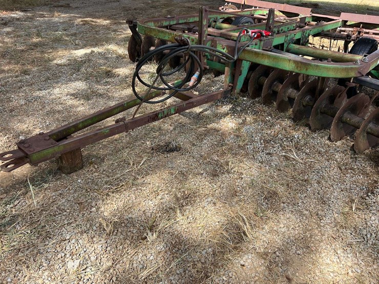 john-deere-210-image-8