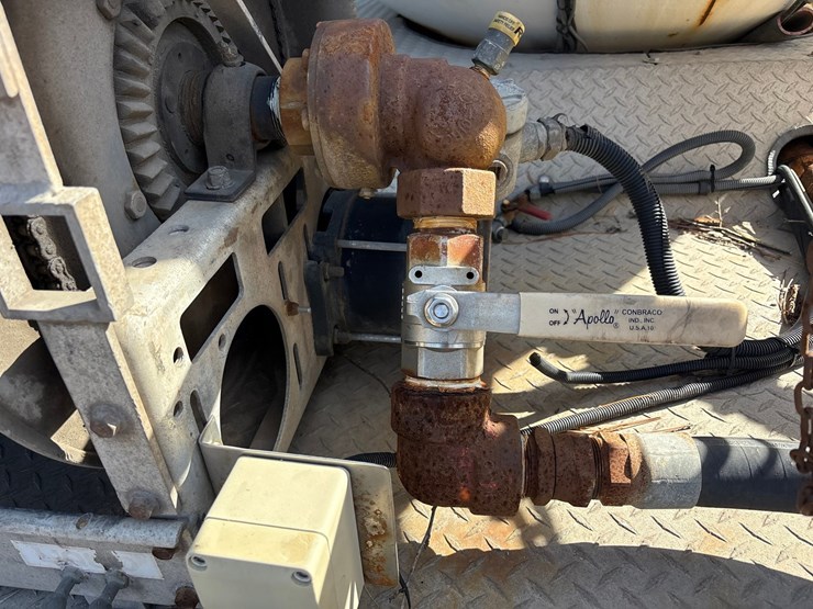 2013-kenworth-t370-image-32