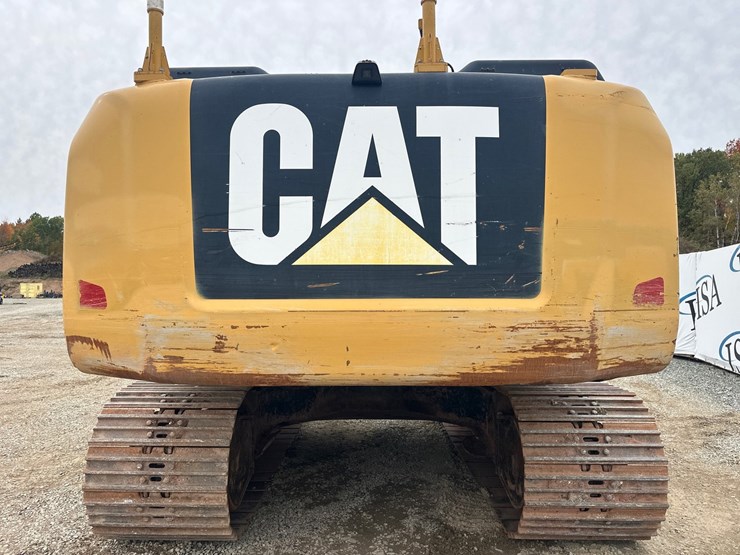 2013-caterpillar-c9-image-4