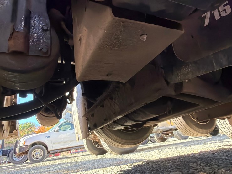 2019-peterbilt-367-image-46