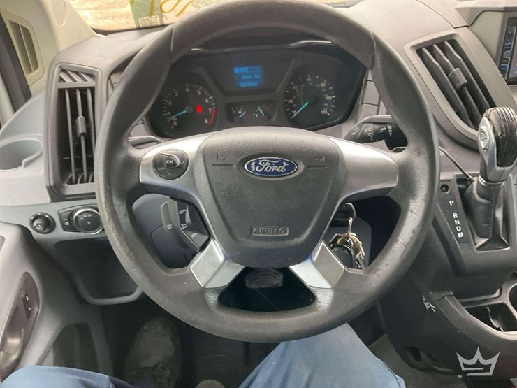 2015-ford-transit-image-15