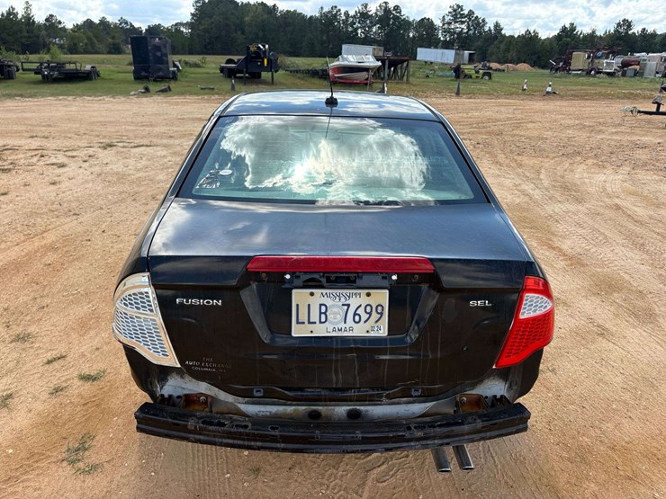 2010-ford-fusion-4-door-sedan-(215,818-miles)-image-6