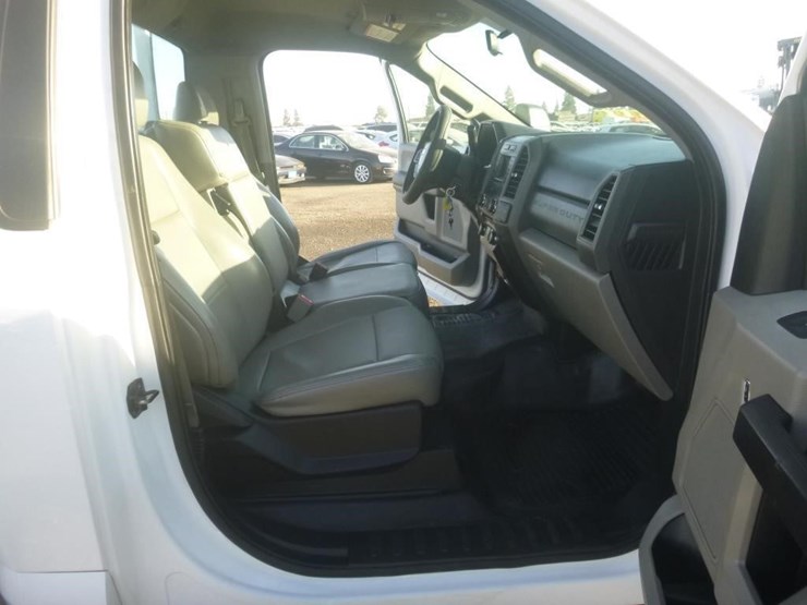 2017-ford-f250-image-10