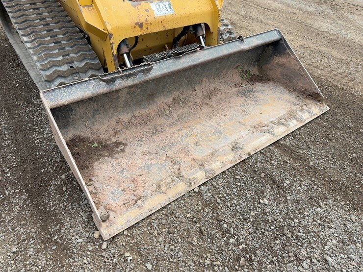 2020-caterpillar-299d2-xhp-image-8