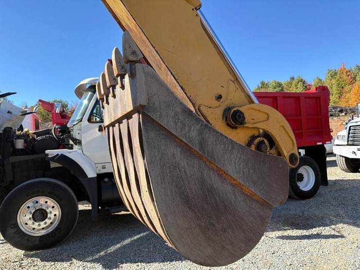 2005-deere-310sg-image-30
