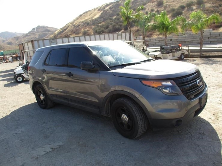 2014-ford-explorer-image-2