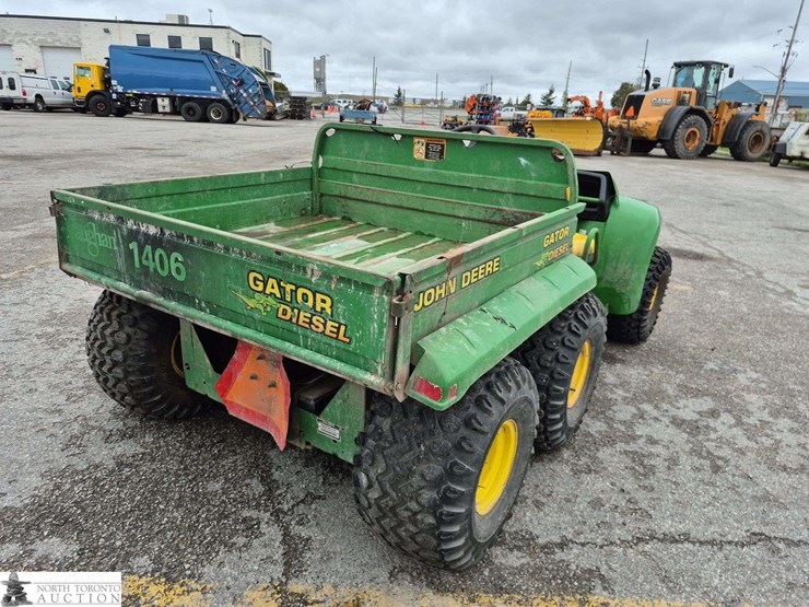 john-deere-gator-image-5