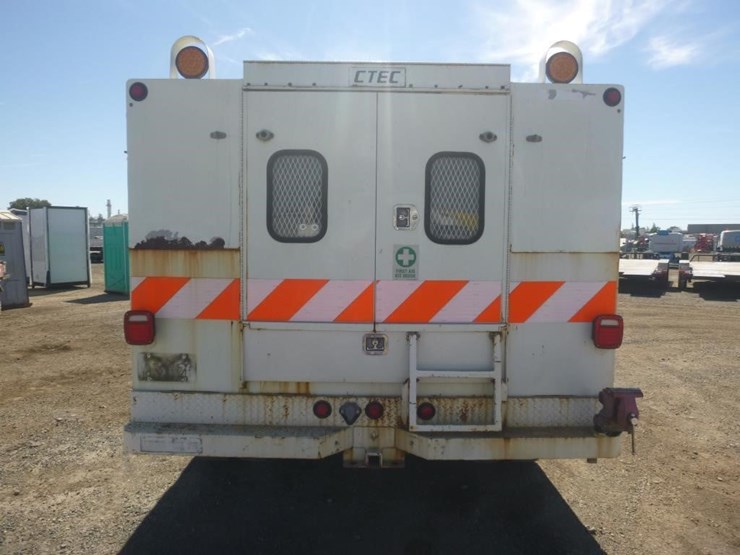2005-ford-f450-image-6