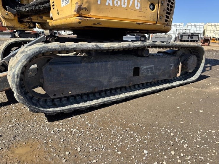 deere-27d-image-19