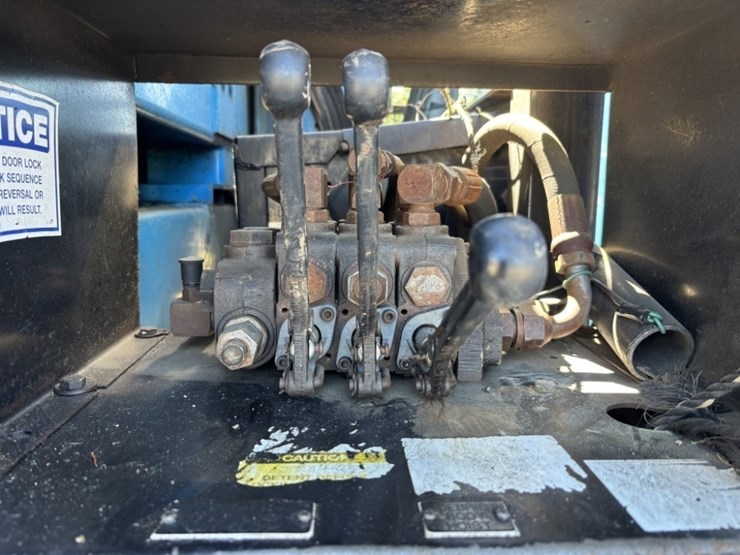 1994-vactor-2115-image-36