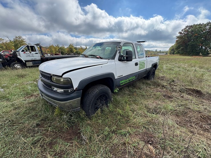 2002-chevrolet-2500-image-1