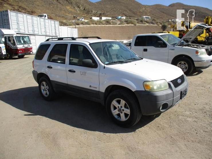 2007-ford-escape-hybrid-image-2
