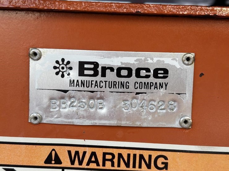 2014-broce-bb250b-image-38