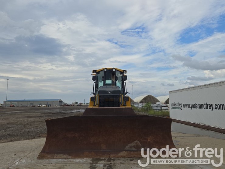 2021-deere-750l-lgp-image-8