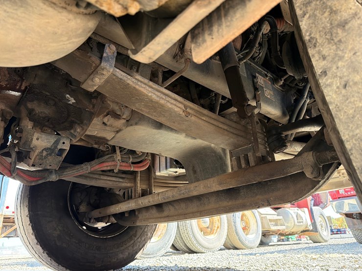 2016-kenworth-t880-image-58