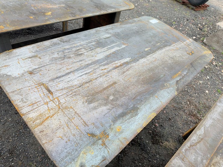 58”-x-29”-steel-welding-table-image-3