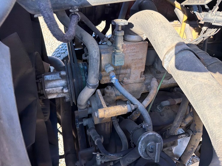 ford-l9000-image-95