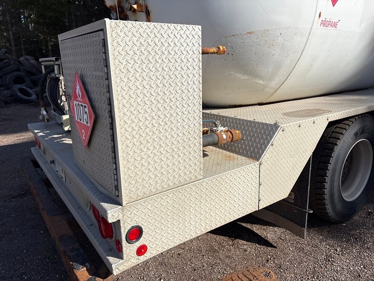 2013-kenworth-t370-image-21