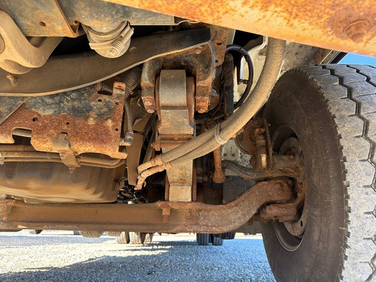 2018-western-star-4700-image-52