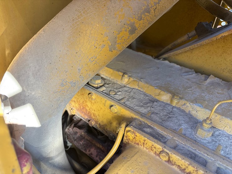 caterpillar-d5m-lgp-image-46