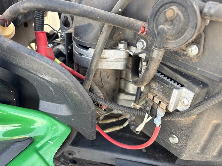 john-deere-x300-image-21