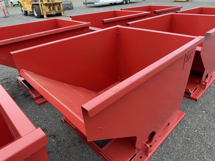 2-yard-self-dumping-hopper-image-1