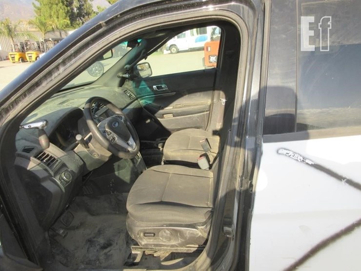 2014-ford-explorer-image-6