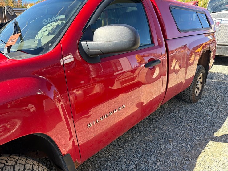 2013-chevrolet-1500-image-12