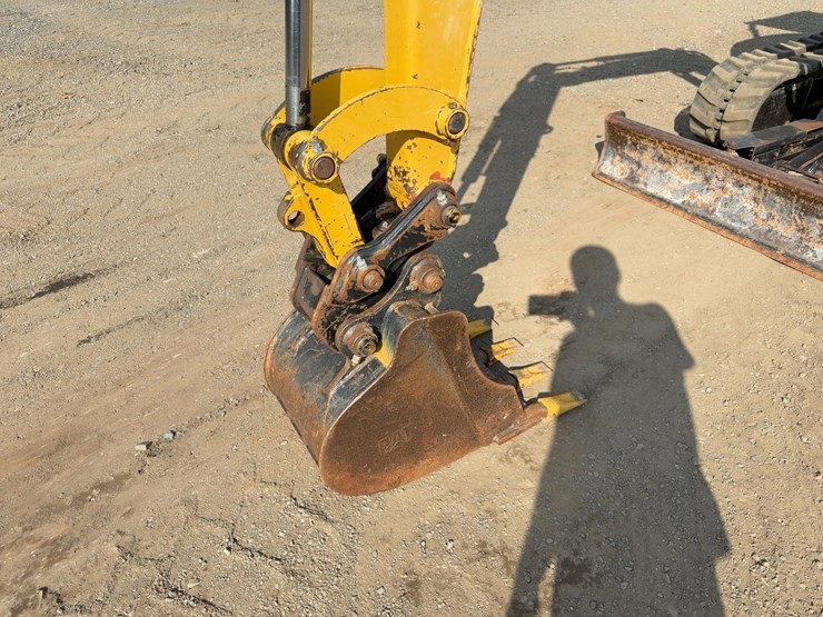 2016-caterpillar-304e2-cr-image-13